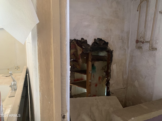 1202 S 14th St, Phoenix, AZ 85034 - view of bathroom