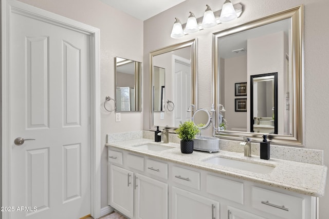 4111 S Dewdrop Ct, Gilbert, AZ 85297 - full bathroom with double vanity