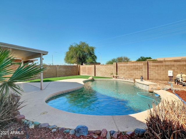 13620 N 82nd Ln, Peoria, AZ 85381 - view of pool with a fenced backyard and a patio