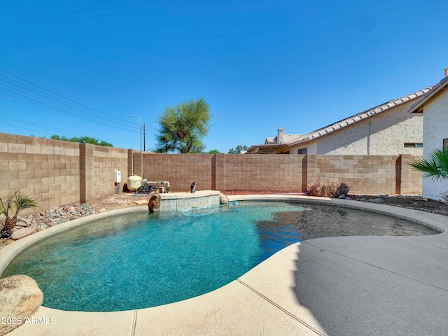 13620 N 82nd Ln, Peoria, AZ 85381 - view of swimming pool featuring a fenced backyard