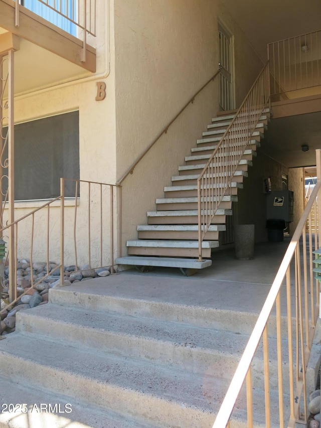 1130 E Butler Dr Unit B4, Phoenix, AZ 85020 - view of stairs