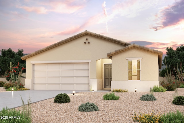 view of front facade featuring a garage