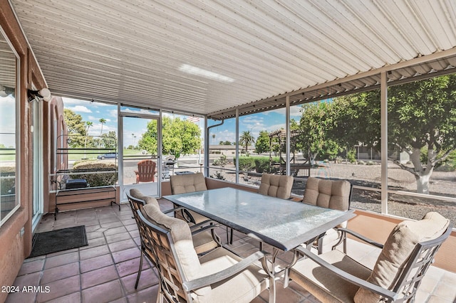 view of sunroom / solarium