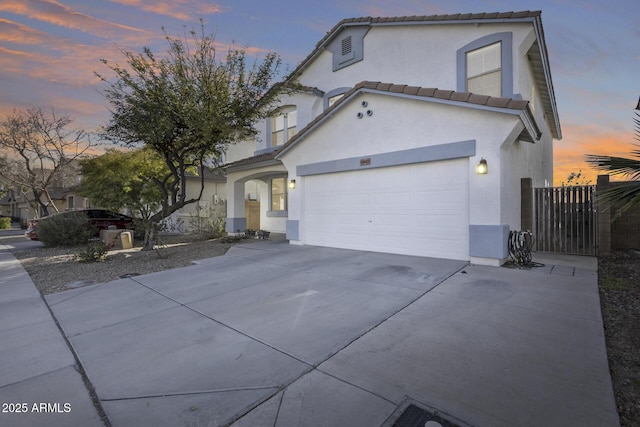 view of front facade featuring a garage