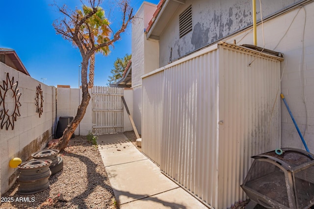 exterior space featuring a fenced backyard