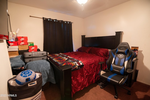 bedroom featuring carpet flooring