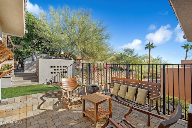 view of patio featuring outdoor lounge area