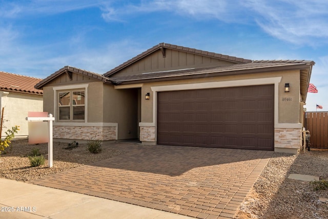 view of front of house featuring a garage