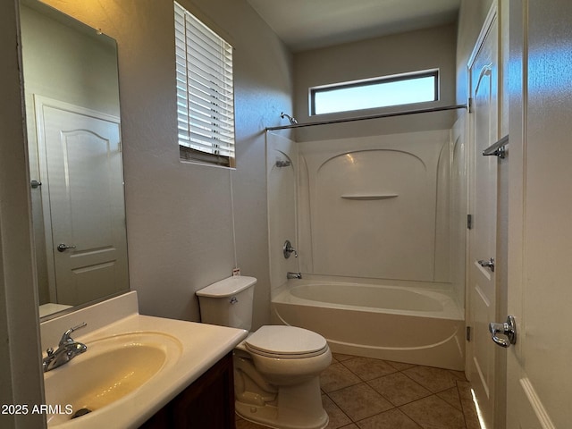 876 S Colonial Dr, Gilbert, AZ 85296 - full bath with tile patterned floors, vanity, and bathing tub / shower combination