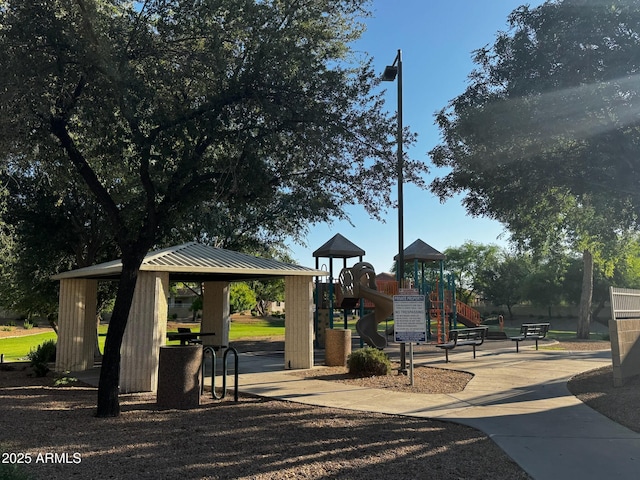 876 S Colonial Dr, Gilbert, AZ 85296 - community playground featuring a gazebo