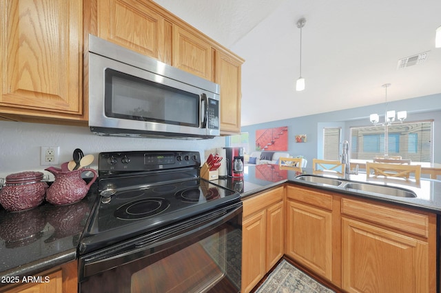 kitchen with sink, pendant lighting, an inviting chandelier, and black range with electric cooktop