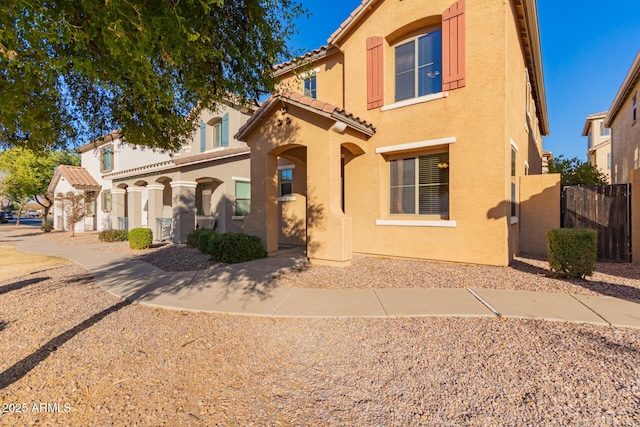 view of mediterranean / spanish-style house