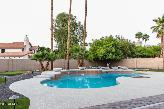 10266 E Caron St, Scottsdale, AZ 85258 - view of pool featuring a patio area and a fenced backyard