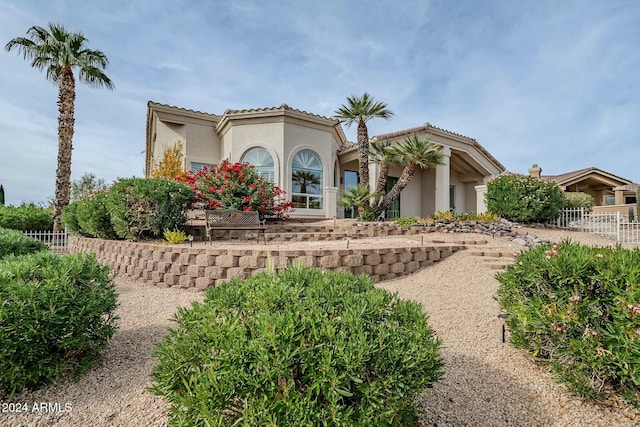 view of mediterranean / spanish-style house