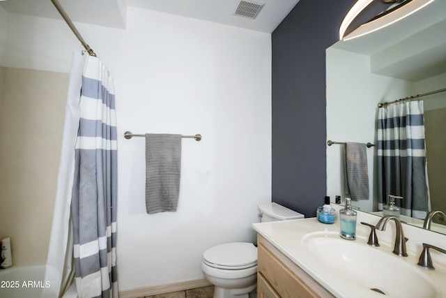 full bathroom with vanity, shower / bath combo with shower curtain, toilet, and visible vents