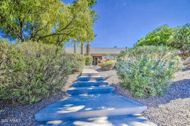 694 W Beechnut Dr, Chandler, AZ 85248 - view of front of house