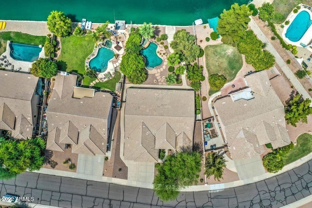 694 W Beechnut Dr, Chandler, AZ 85248 - bird's eye view of a pool area
