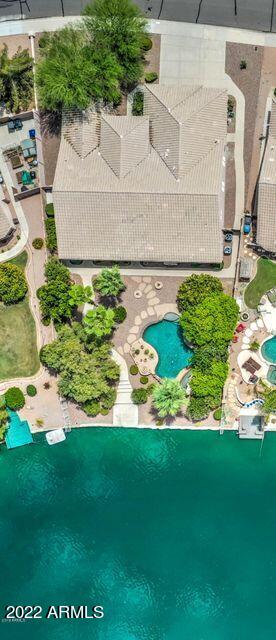 694 W Beechnut Dr, Chandler, AZ 85248 - bird's eye view of a pool area