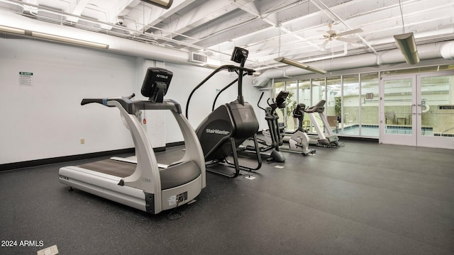 exercise room featuring ceiling fan