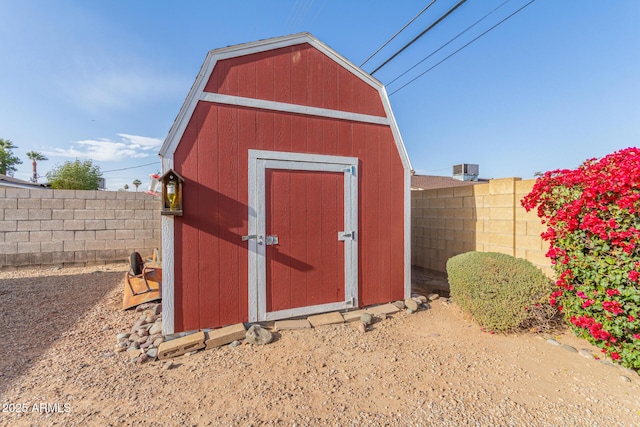 view of outbuilding