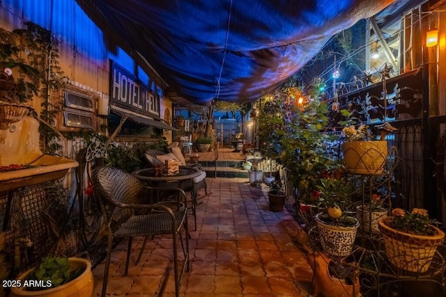14 Black Knob Vw, Bisbee, AZ 85603 - balcony with a patio area