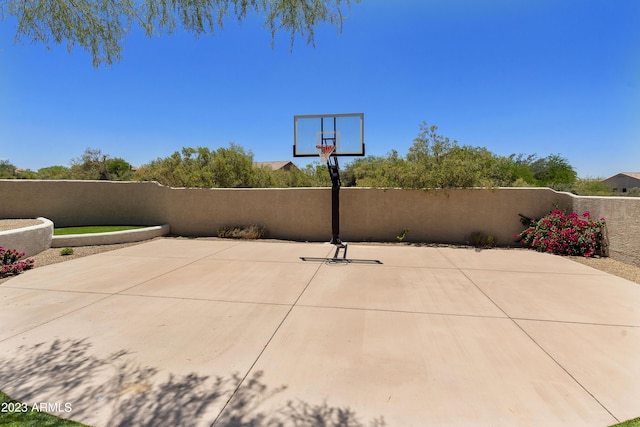 29771 N 67th St, Scottsdale, AZ 85266 - view of basketball court with a fenced backyard and basketball court