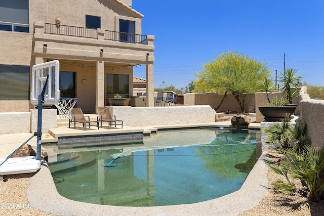 29771 N 67th St, Scottsdale, AZ 85266 - view of pool featuring a fenced in pool, fence, and a patio