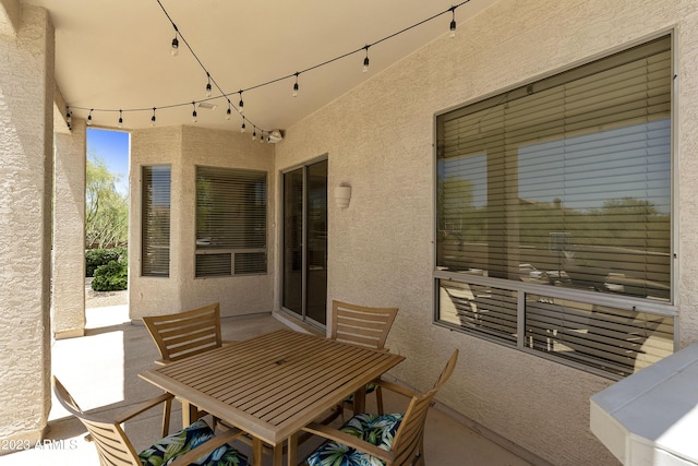 29771 N 67th St, Scottsdale, AZ 85266 - view of patio with outdoor dining space