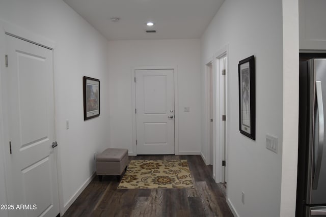 206 S Thunder Mtn, Payson, AZ 85541 - hall featuring dark wood finished floors, baseboards, and recessed lighting