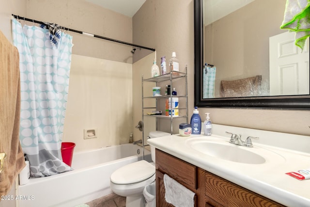 5654 W Vineyard Rd, Laveen, AZ 85339 - bathroom with shower / bath combination with curtain and vanity
