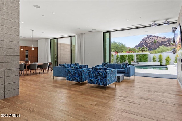 5301 N 43rd St, Phoenix, AZ 85018 - lobby featuring a wall of windows and recessed lighting