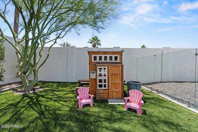 5301 N 43rd St, Phoenix, AZ 85018 - view of shed with a fenced backyard