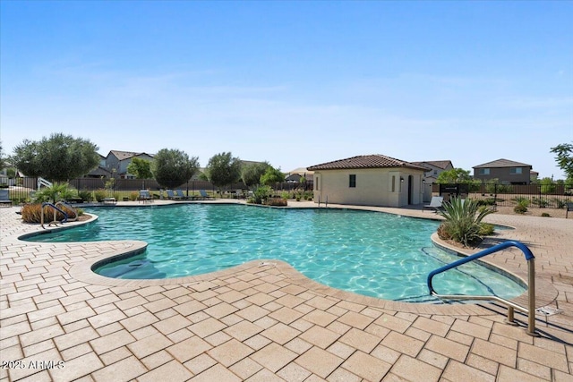 880 S 150th Dr, Goodyear, AZ 85338 - community pool with a patio area