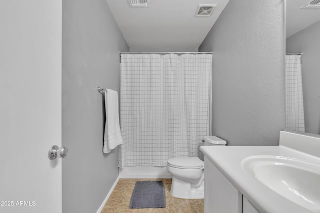 bathroom with toilet, a shower with shower curtain, vanity, and visible vents