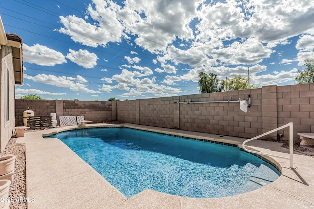 408 N Falcon Ct, Gilbert, AZ 85234 - view of pool featuring a fenced in pool, a fenced backyard, and a patio area