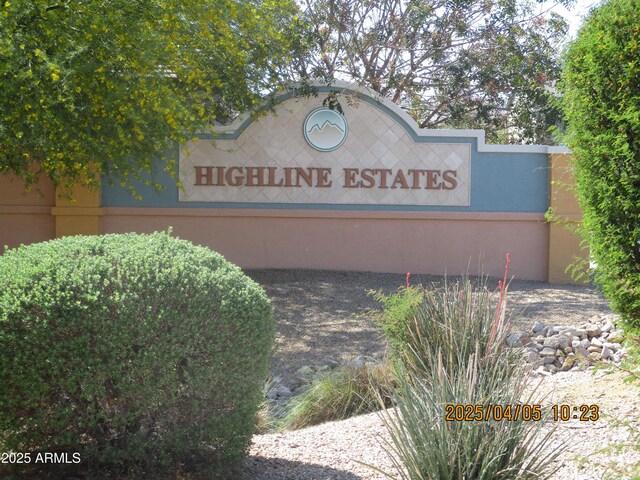 8026 S 6th Dr, Phoenix, AZ 85041 - view of community sign