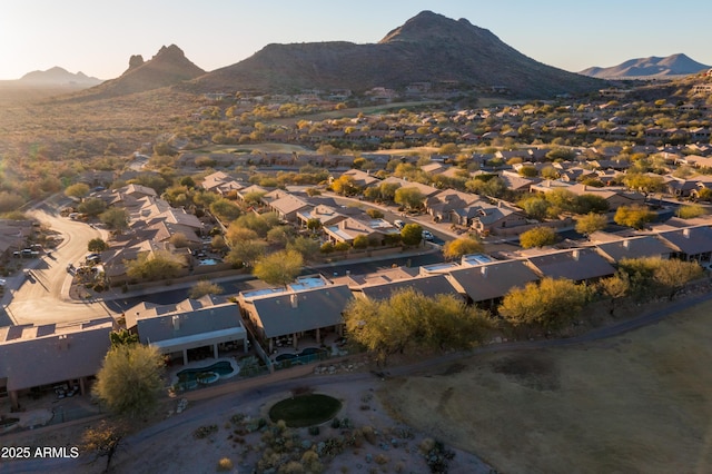 bird's eye view featuring a mountain view