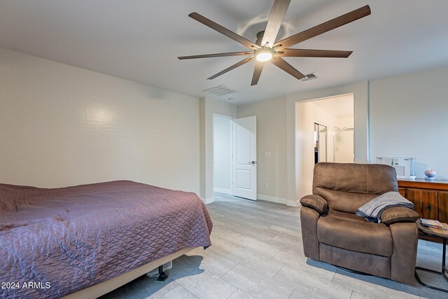 bedroom with ceiling fan