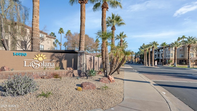 view of community / neighborhood sign