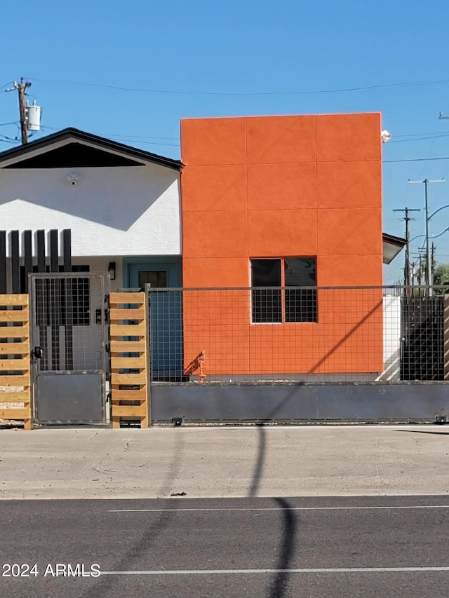 view of front of house