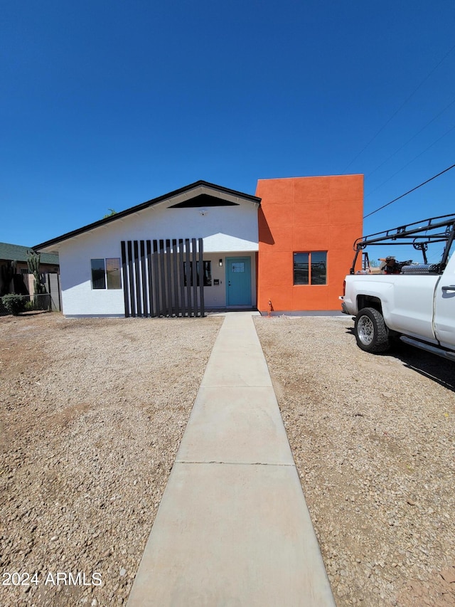 view of front of property featuring stucco siding