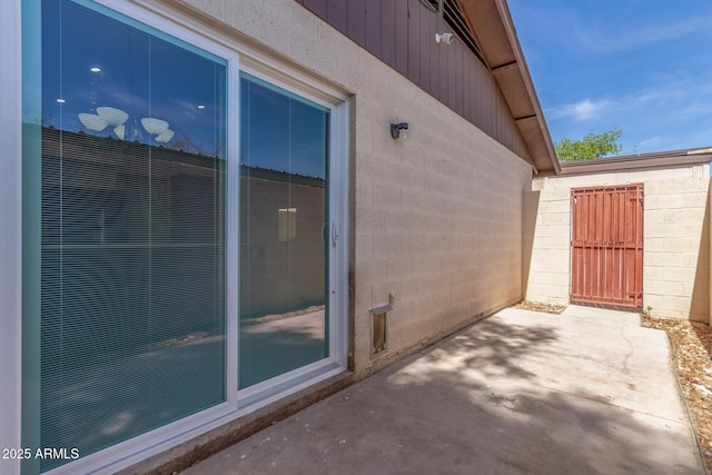1047 W Laguna Dr, Tempe, AZ 85282 - view of patio / terrace