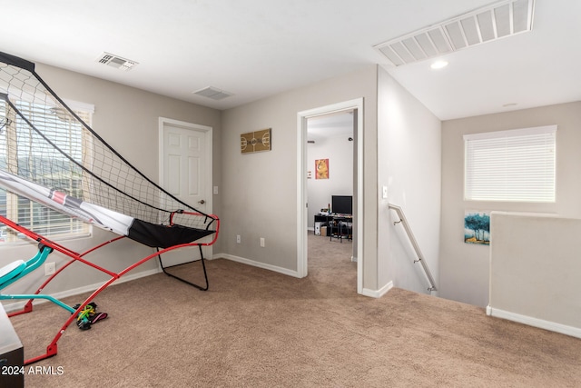 game room with carpet