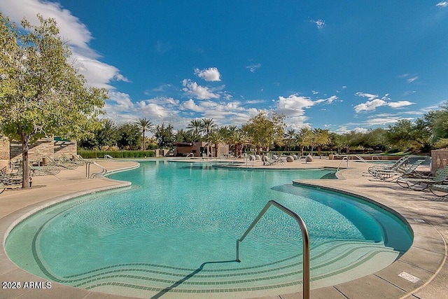 31221 N 130th Ln, Peoria, AZ 85383 - community pool with a patio