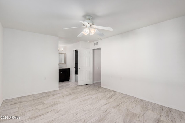 empty room with ceiling fan