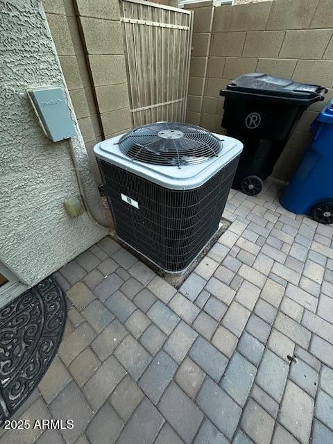1350 S Greenfield Rd Unit 1219, Mesa, AZ 85206 - exterior view of a cooling unit