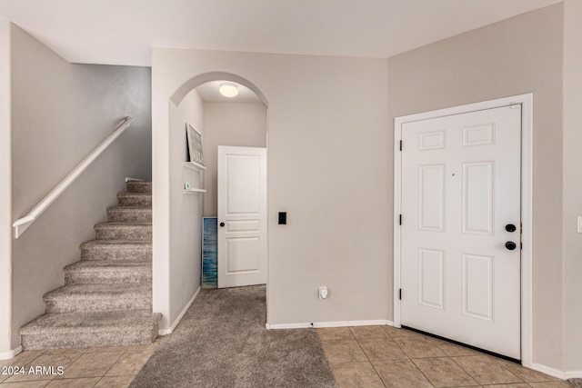 view of tiled entryway