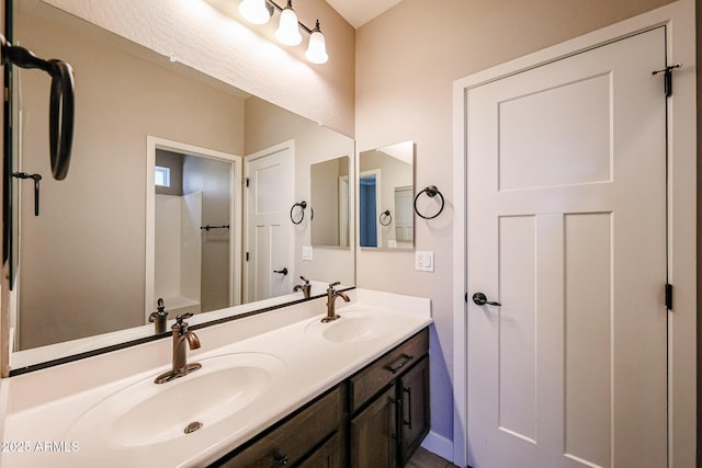 10036 E Naranja Ave, Mesa, AZ 85209 - full bath with double vanity