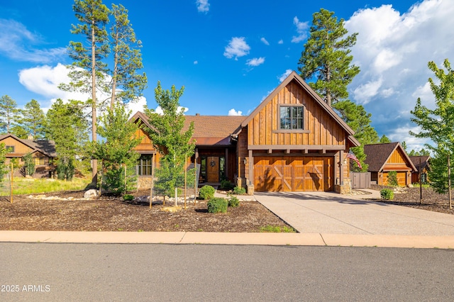 view of front of house featuring a garage