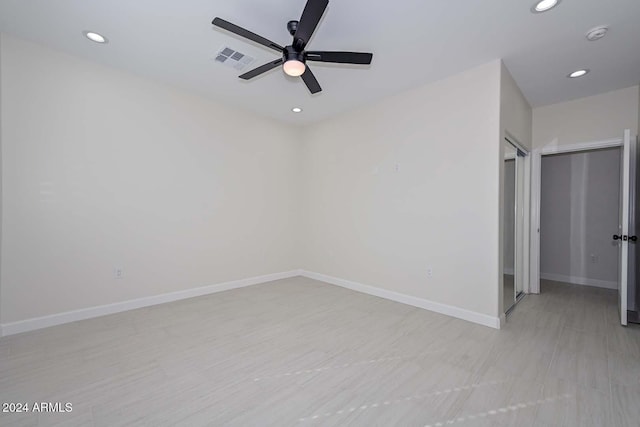 empty room with ceiling fan